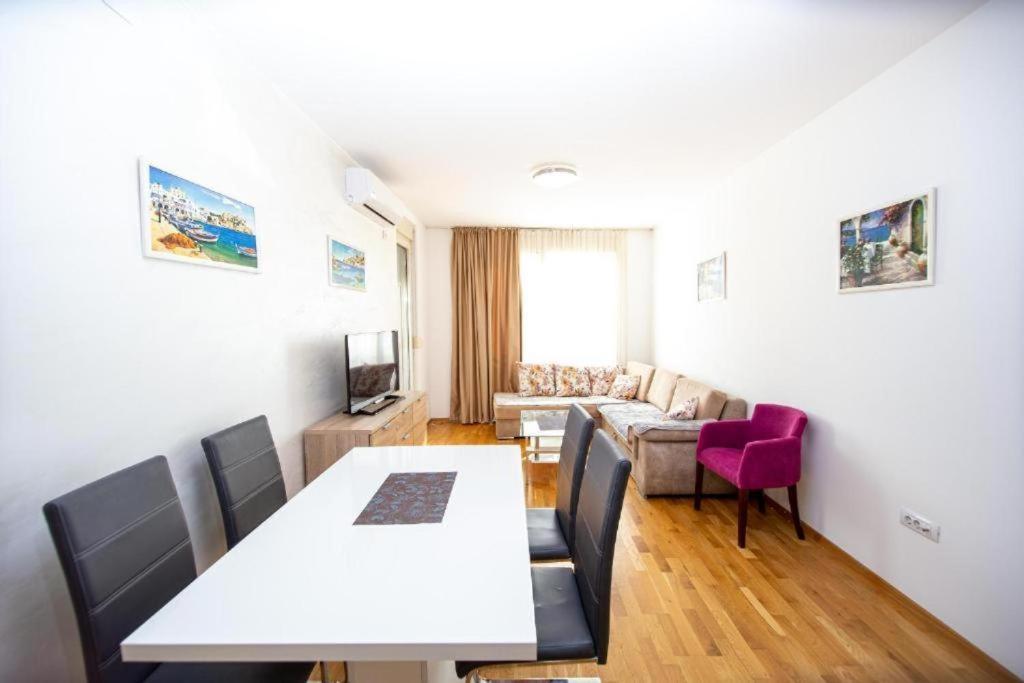 Apartmans Budva Centar Eksteriør billede